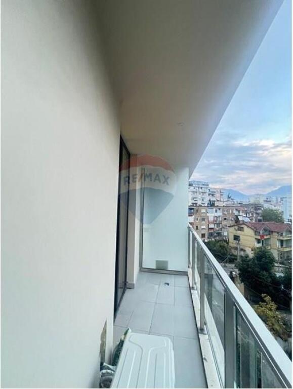 Apartament - Për Qira - Rruga Mine Peza, Tiranë