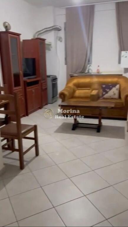affitto, Appartamento 1+1, Via Myslym Shyri, 400 Euro/mese