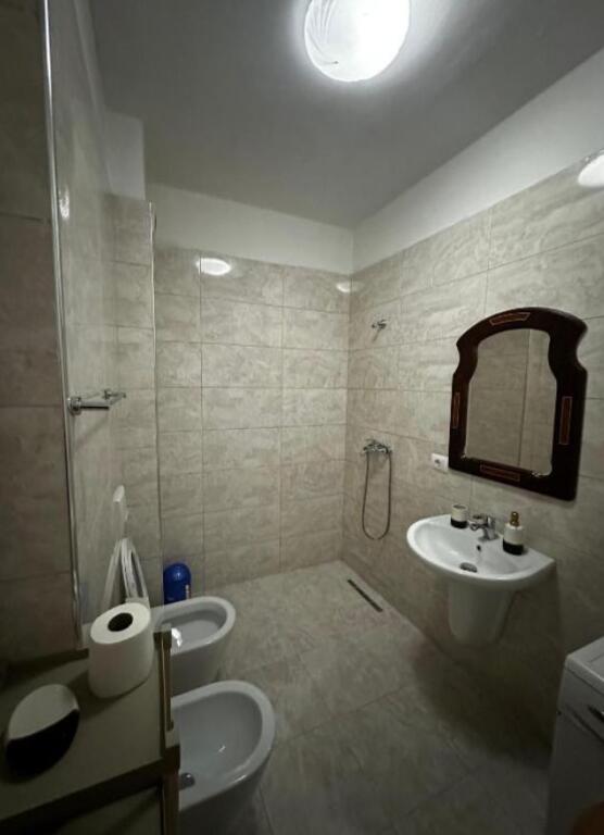 Apartament 2+1+2 + Parking, Rruga Panorama, Spak-u