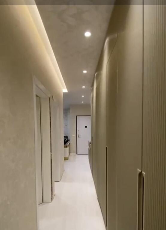 VENDESI APPARTAMENTO 2+1+2 POSTI AUTO ALI DEMI 240.000 EURO