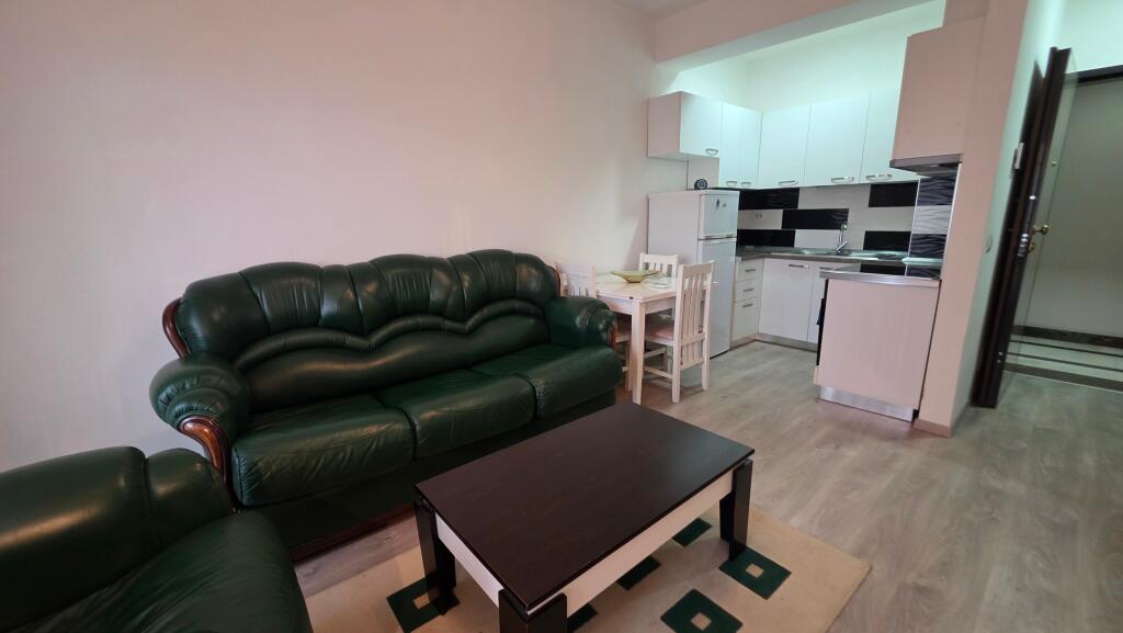 JEPET ME QERA APARTAMENT 1+1 MYSLYM SHYRI