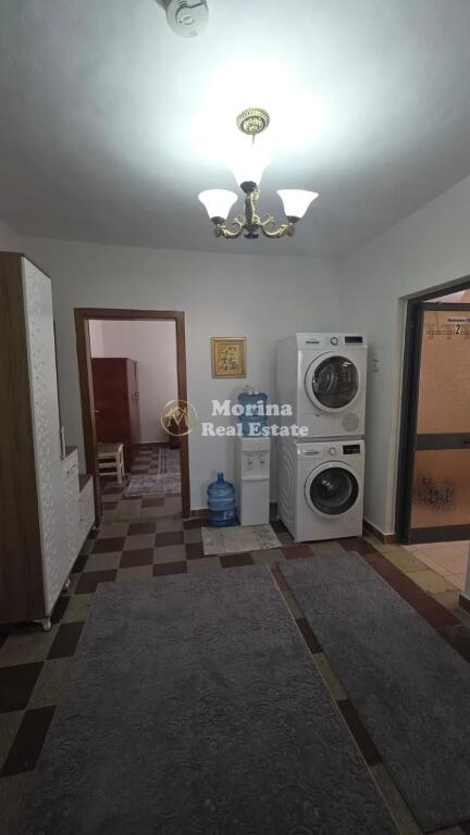 Qera, Apartament 2+1, Pazari Ri, 600 Euro/Muaj