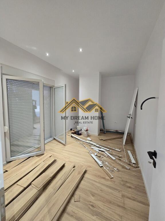 Apartament 2+1+2 Për Shitje në Golem!