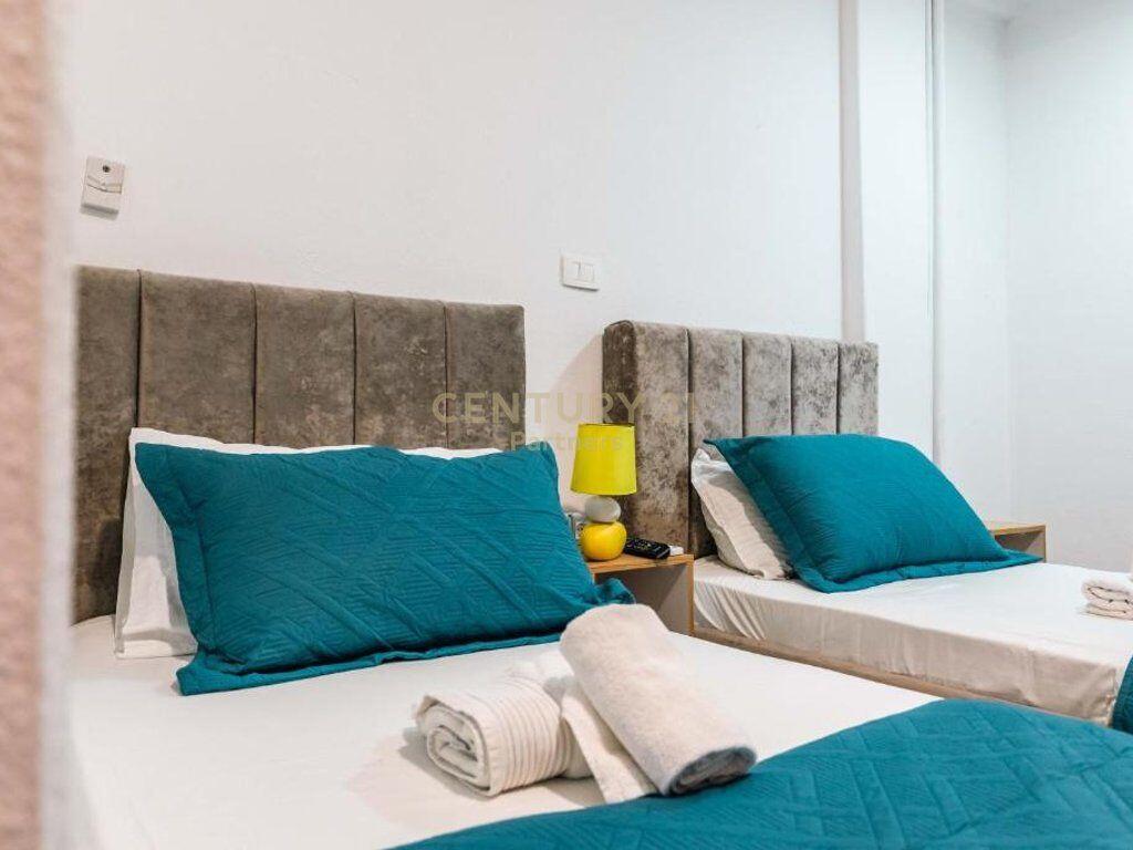 Ekskluzive – Hotel për Shitje në Golem