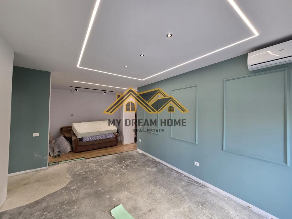 Apartament 2+1+2 Për Shitje në Golem!