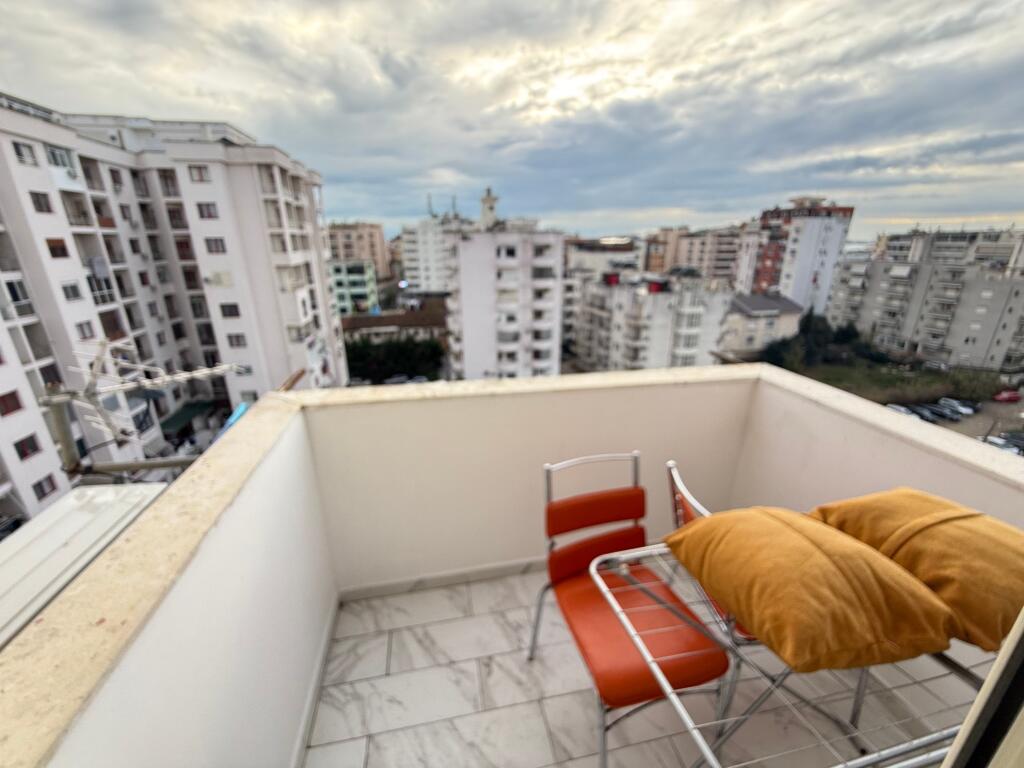 I rent out the apartment at the railway beach