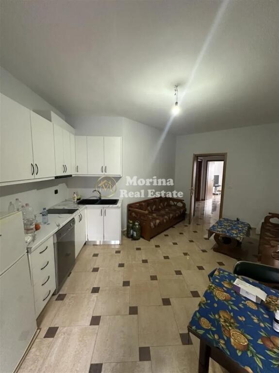 Apartament 3+2+3 ballkone, Kodra e Diellit, 600 Euro/muaj