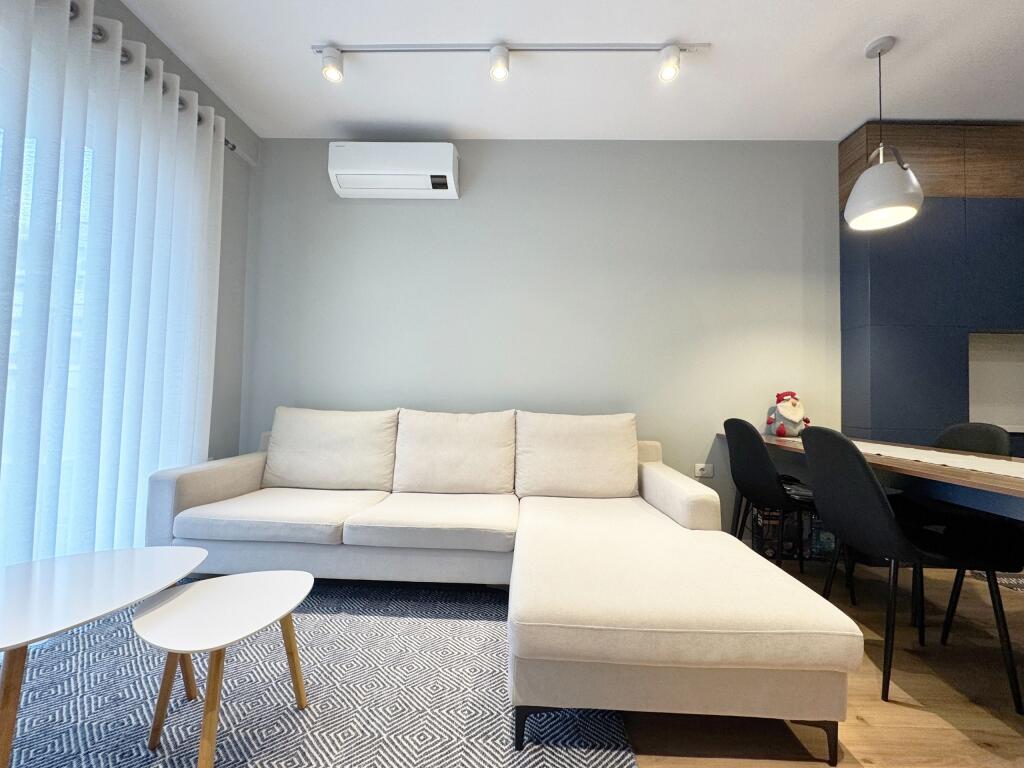 Shitet apartament 1+1+parkim