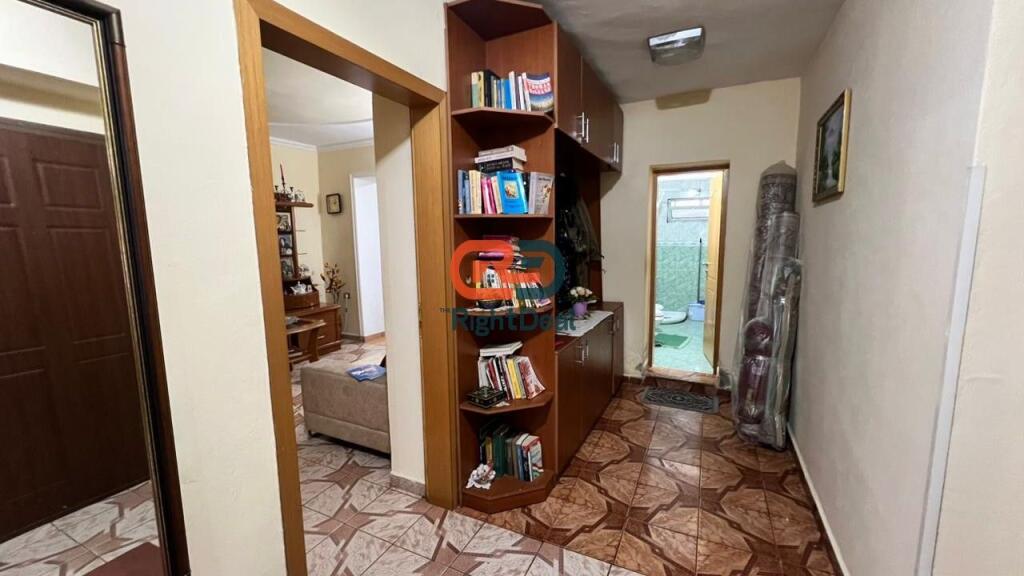 Tek Vasil Shanto, Shitet Apartament 2+1 Ideal per Banim!!!