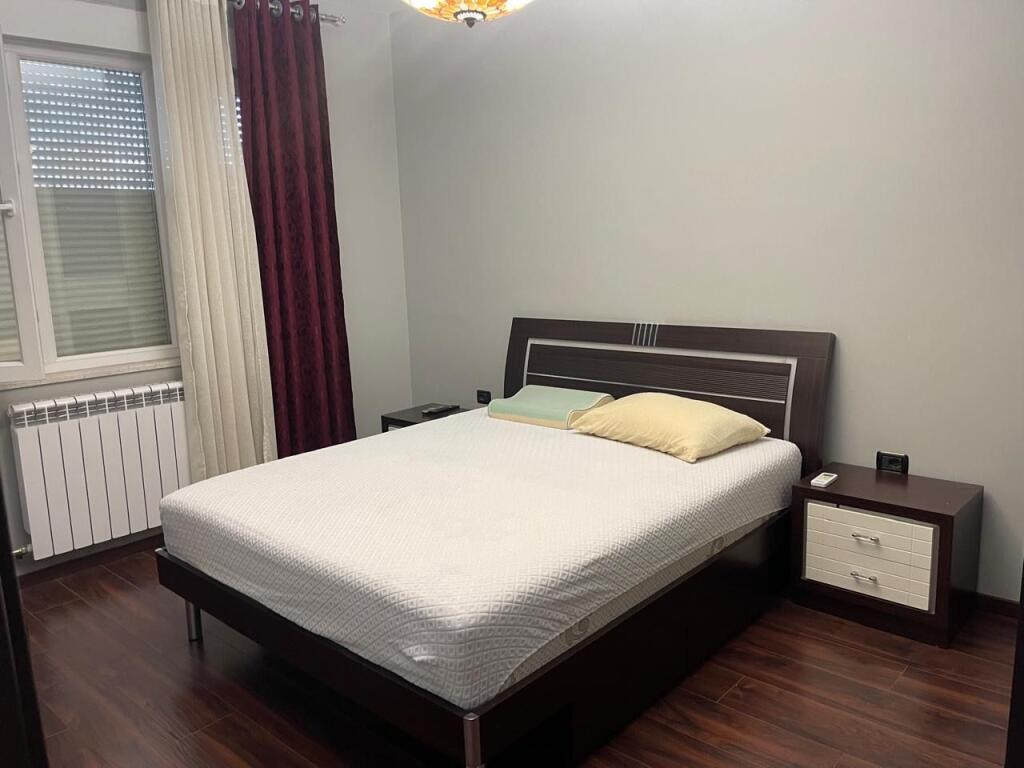 Jepet me qira apartament 2+1+post parkimi Te Sheshi Wilson