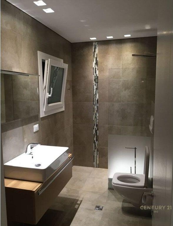 LONG HILL RESIDENCE – VILË ME QIRA