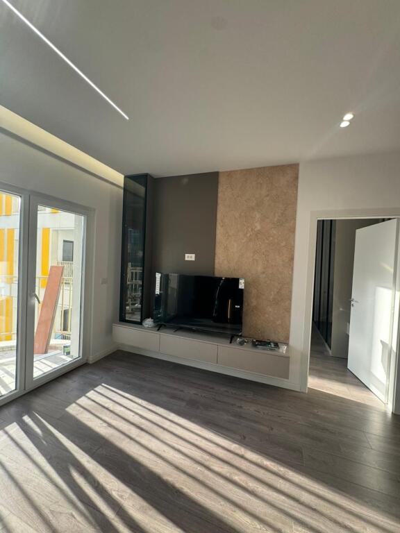 🏡Jepet apartament 2+1 me qera tek Zogu i Zi.