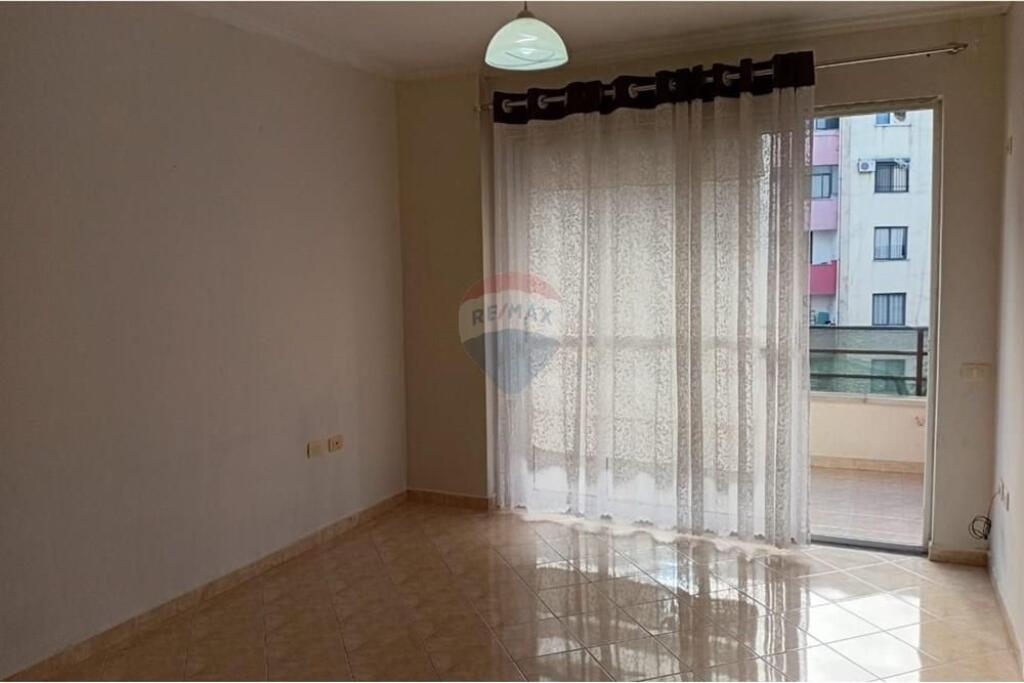 Appartamento 1+1 in affitto ad Astir!