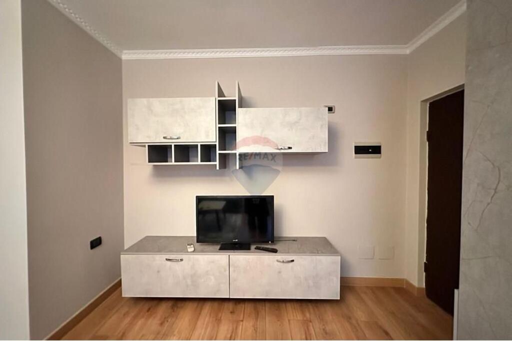 Apartament 2+1, ish Fusha e Aviacionit