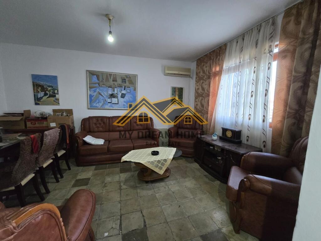 SHITET APARTAMENT 2+1 PRAN VALA PARK NE DURRES!
