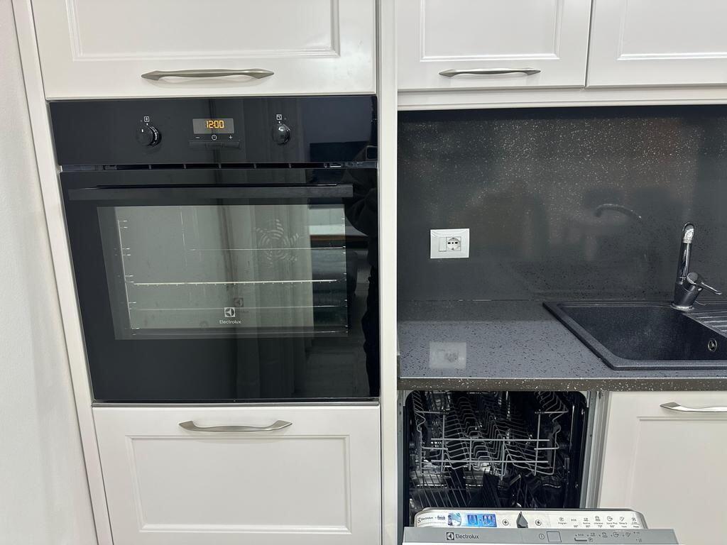 APARTMENT 2+1+1 FOR RENT – RED SCHOOL AREA