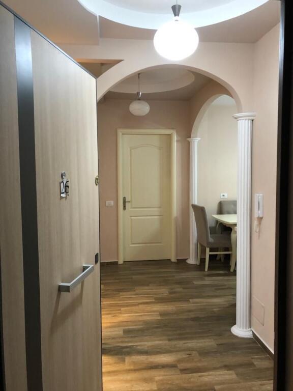 Apartment 1+1 for rent – Haxhi Sina Street, near Partizani High School