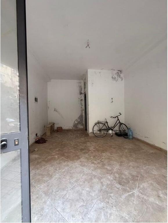 Dyqan - Për Shitje - Fusha Ali Demi, Tiranë(ID: 530171090-1420)