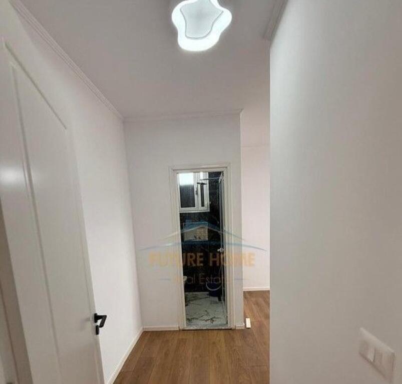 Shitet, Apartament 2+1+2, Mine Peza, Tiranë.