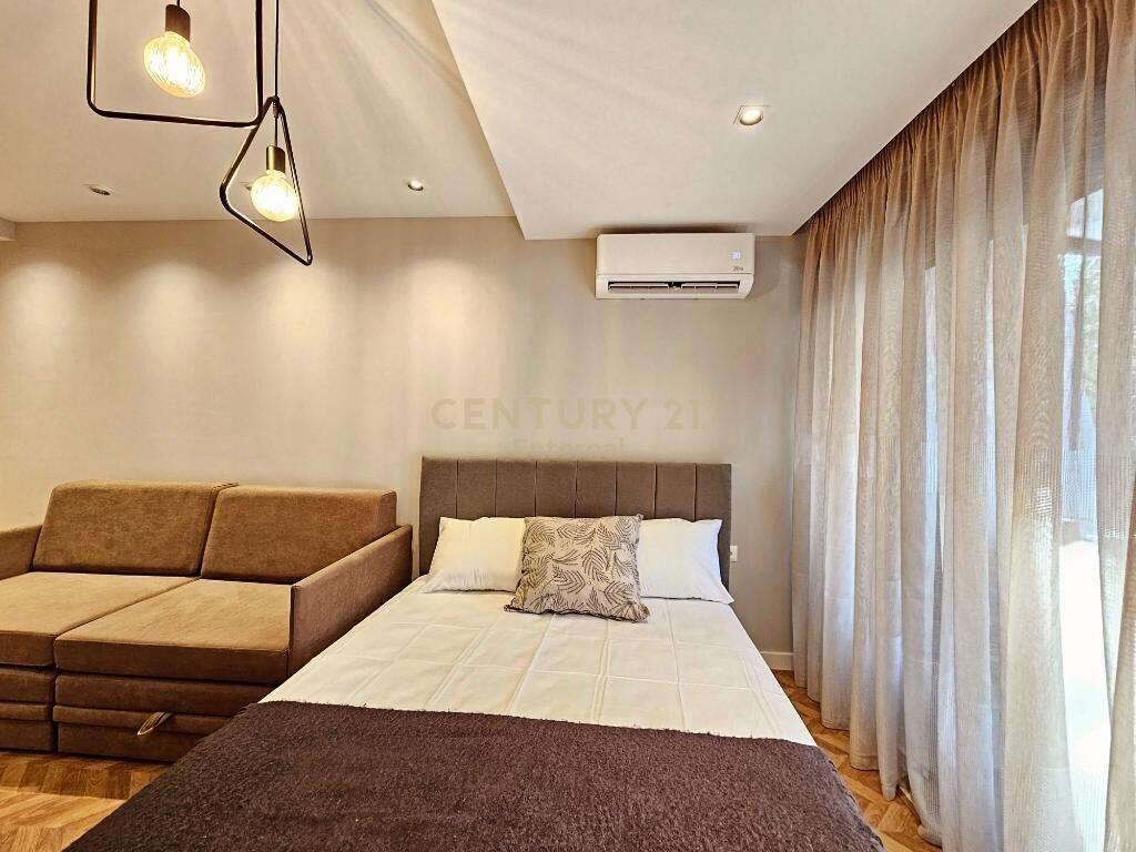 Jepet me qera 1+1  rr Elbasanit 570 euro