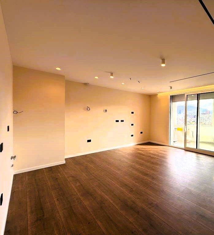 ambient zyrash, tek River Residence!