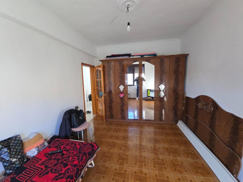 SHITET APARTAMENT 2+1 – TEK STADIUMI, DURRËS