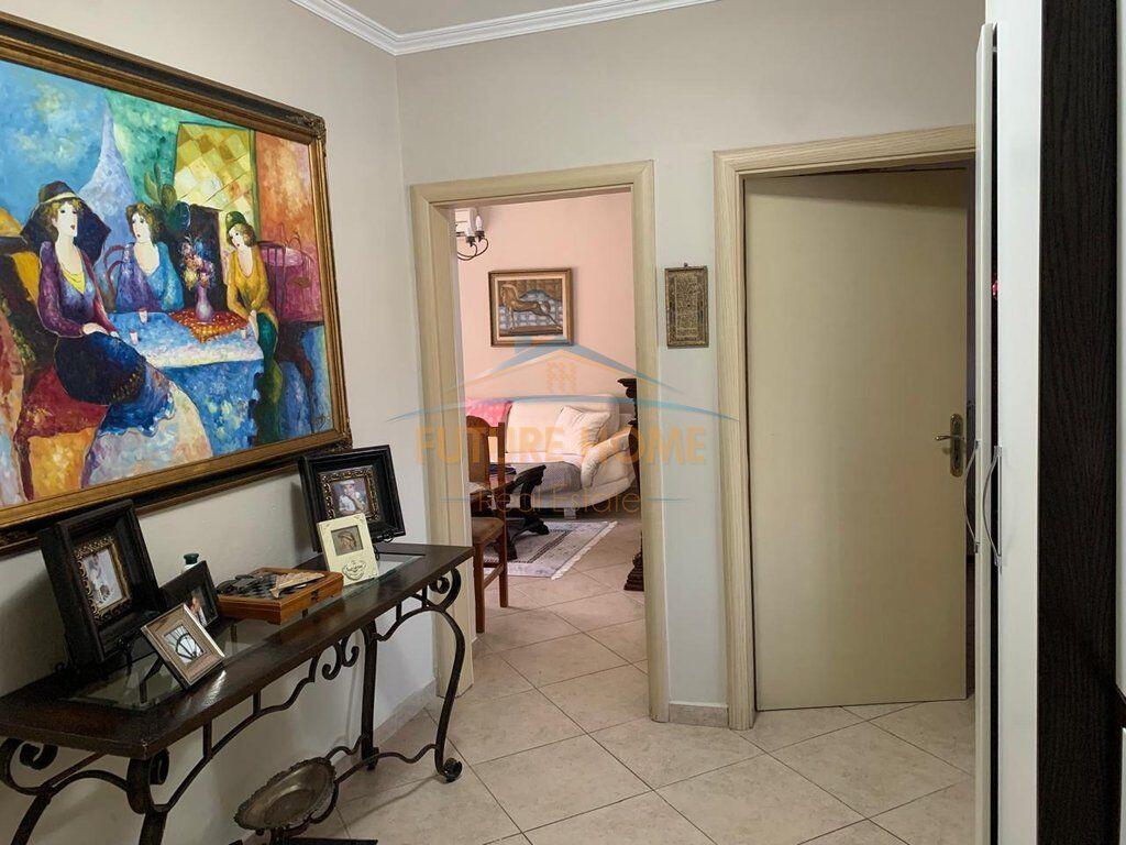 Shitet, Apartament 2+1, Kombinat