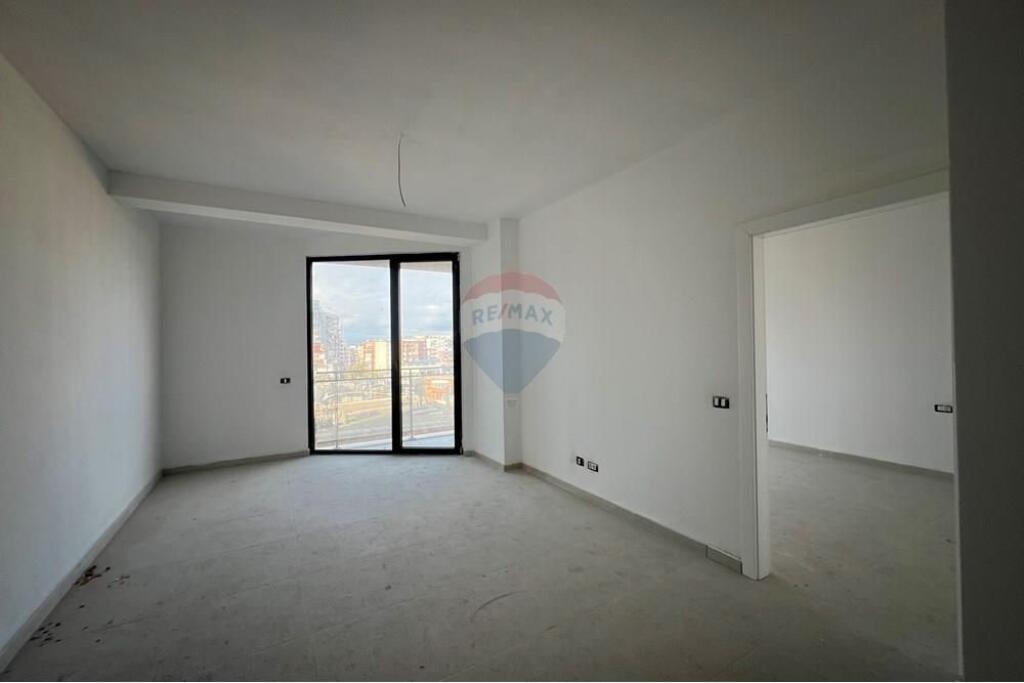 Apartament 1+1 Ne Shitje Te Mine Peza!