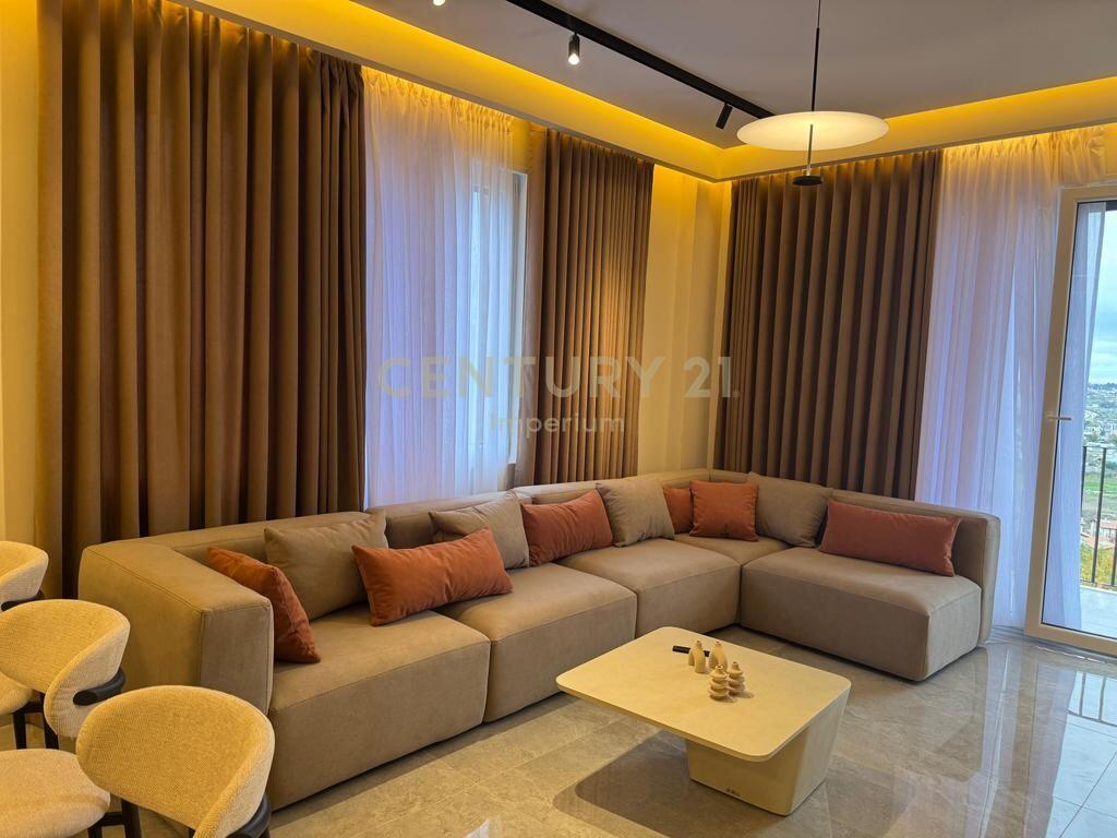 Apartament luksoz 3+1+4+2 Poste parkimi per qira ne Rezidencen Secret Garde 3,000 € /Muaj Sip. Totale  250m2