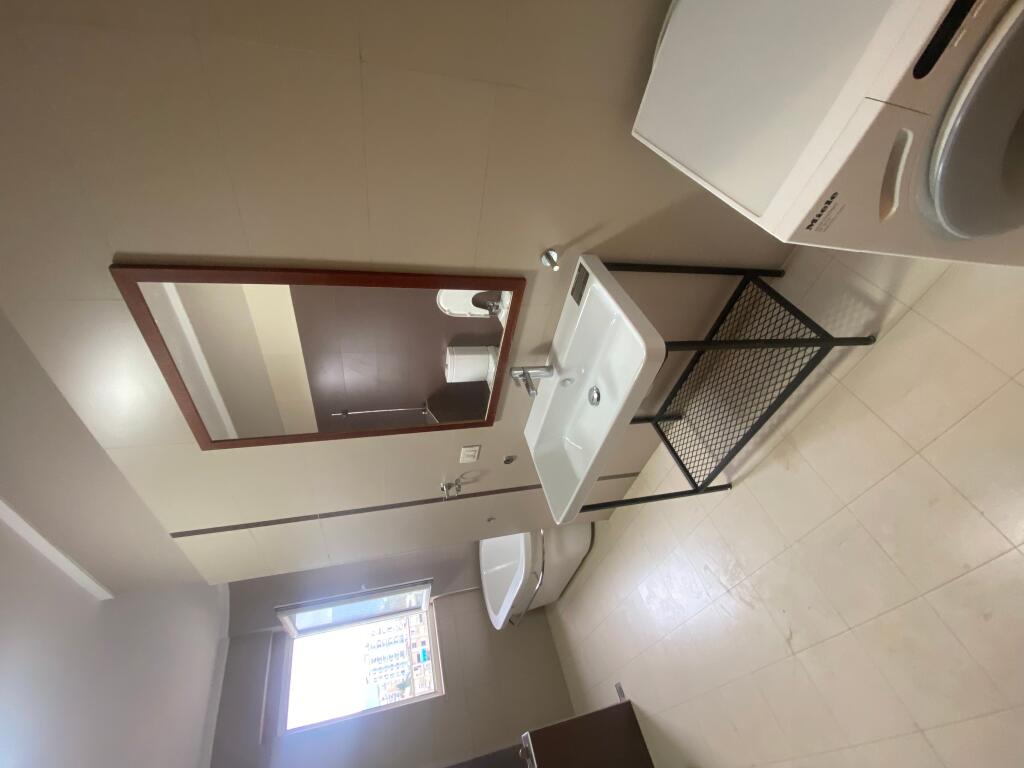 2+1,bosh me kuzhine,te sfacion i fundit i tiranes se re,750 euro