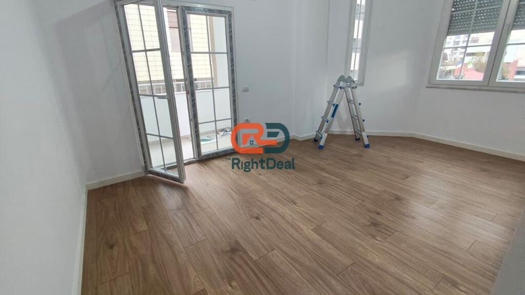In Via E Bogdaneve, Vendesi in Vendita Appartamento 2+1 Con Orientamento Perfetto!!