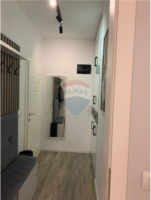 Jepet me qira Apartament 2+1 ne Bulevardin Zogu 1