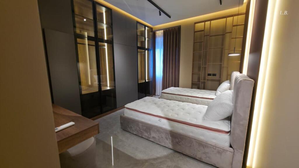 🏡 Apartament Super-Luksoz me Qira – Secret Garden