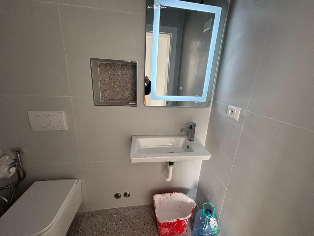 Zyre Me Qera 2+1 Tek Mine Peza (ID BZ2755) Tirane