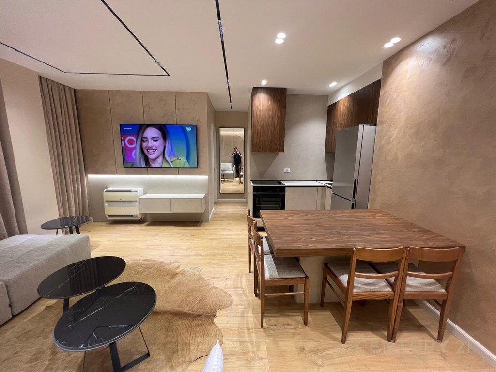 Super Apartament 2+1 ne Qender, fillimi Rr. Kavajes! 1,650 € /Muaj Sip. Totale  90m2
