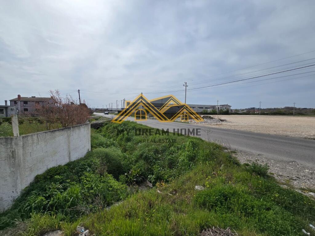 TOKE PER SHITJE NE XHAFZOTAJ-DURRES!