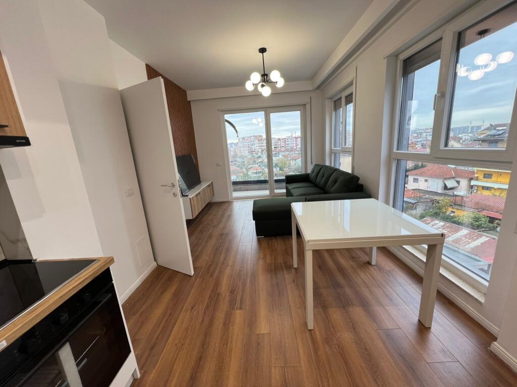 Jepet me qira 1+1 Rruga Jordan Misja 550€