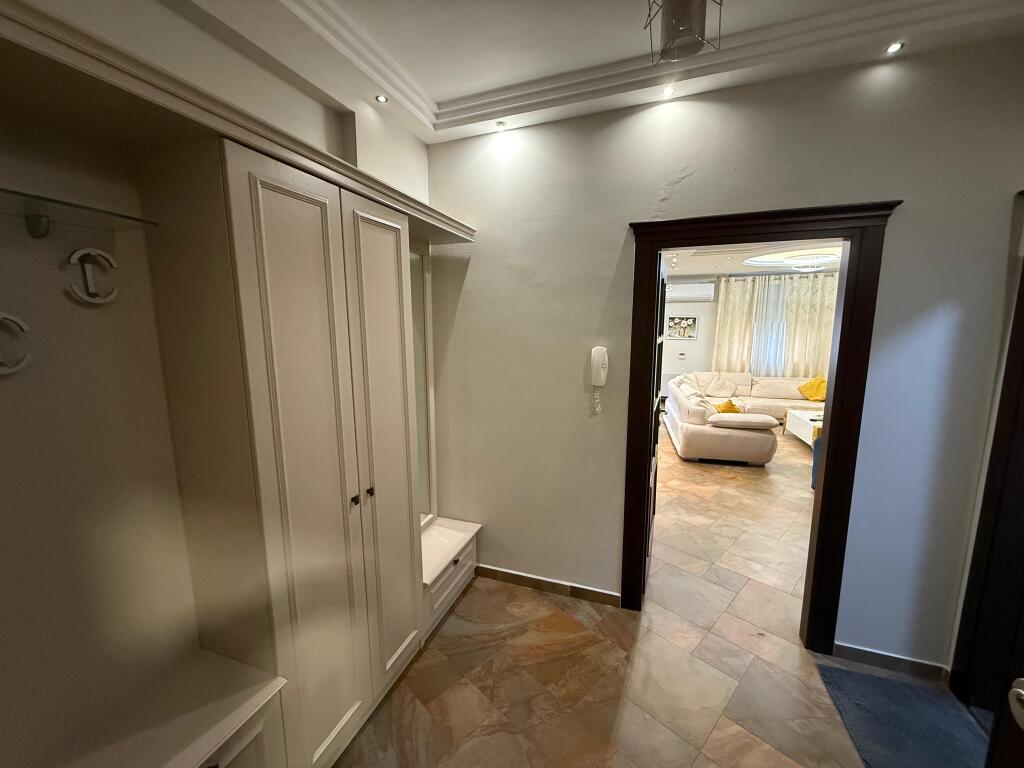 Qira apartament 3+1 me dy poste parkimi 📍Bulevardi Zogu I ‼️