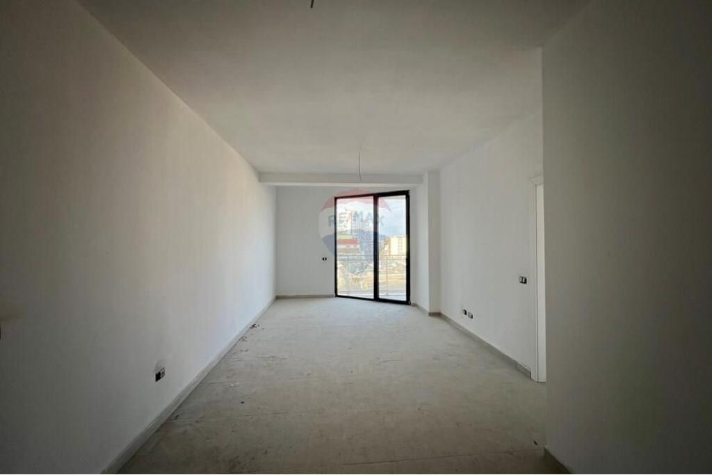 Apartament 1+1 Ne Shitje Te Mine Peza!