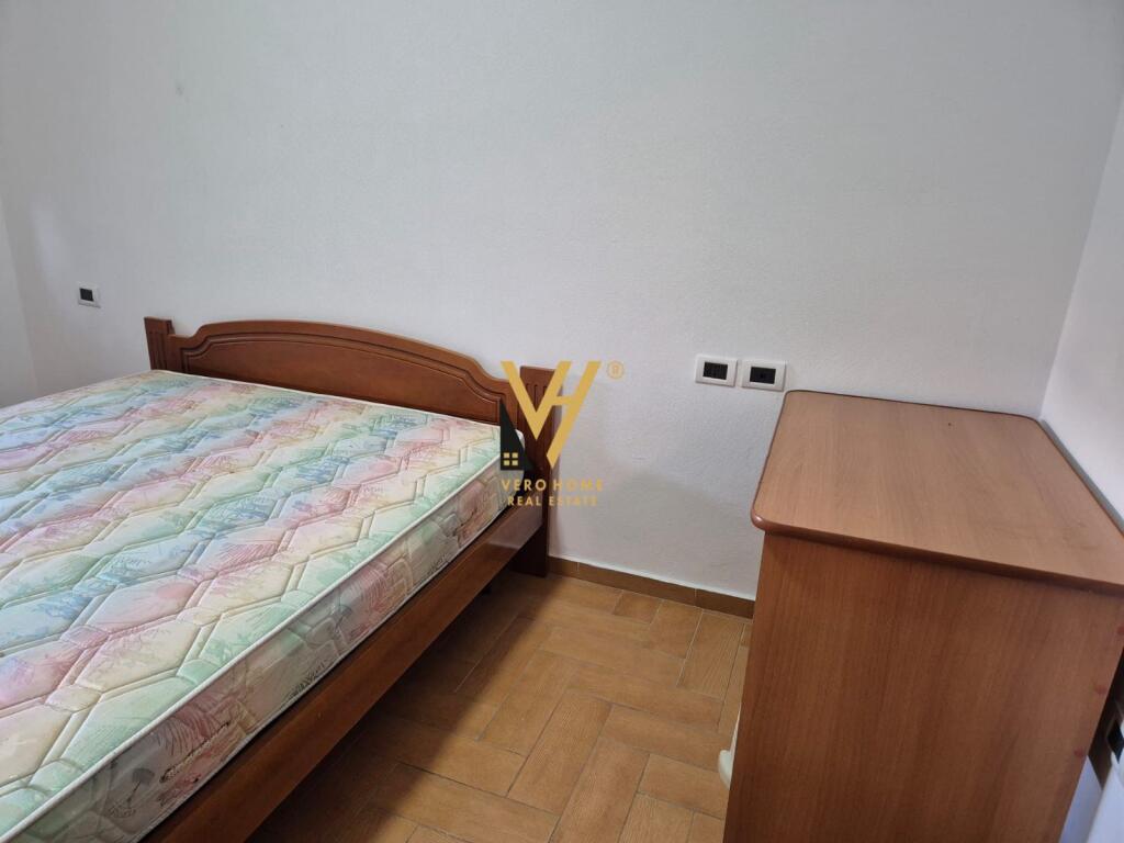 JEPET APARTAMENT 2+1+BLK ME QERA TE RRUGA HIM KOLLI 70.000 LEKE