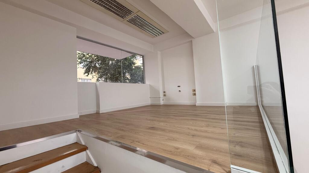 Ambjent me qira Him Kolli