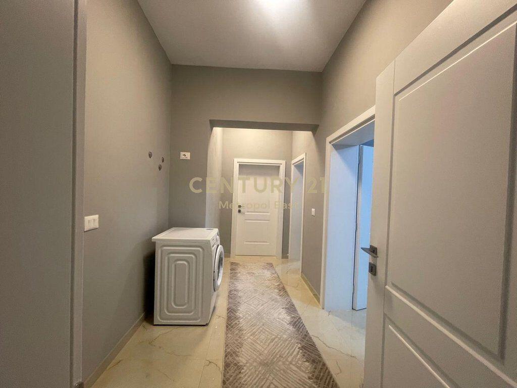 Jepet kat vile me qira në Farkë – komfort, hapësirë dhe akses perfekt