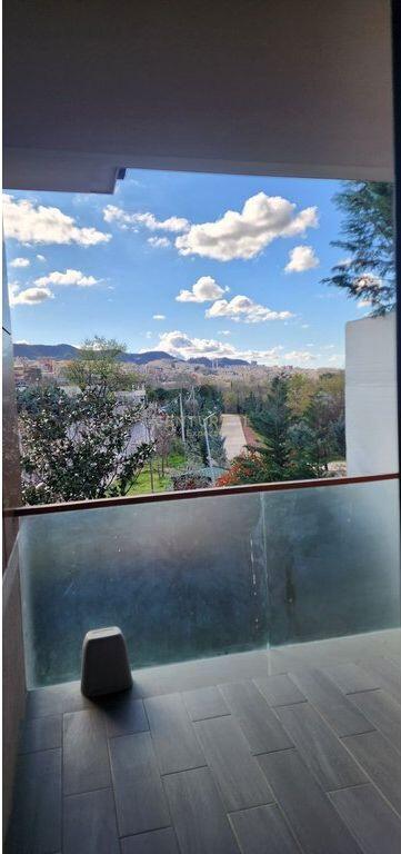 VILE PER QERA TEK LIQENI I TIRANES!!!