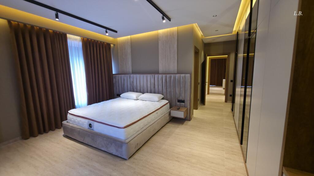 🏡 Apartament Luksoz me Qira – Kopshti Sekret