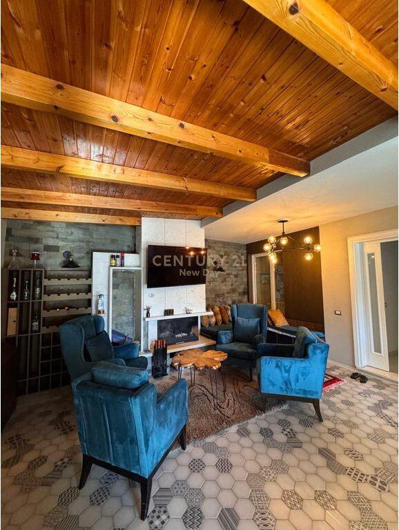 DURRËS – GJYKATA | SHITET APARTAMENT 2+1, 188 m²