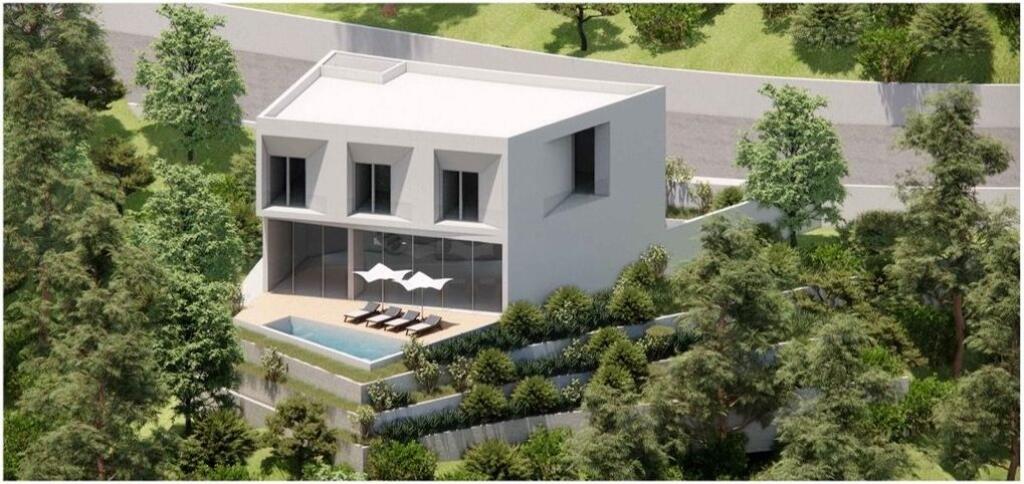 VENDESI IN VENDITA, 1500 m² DI TERRENO CON PERMESSO DI SVILUPPO!