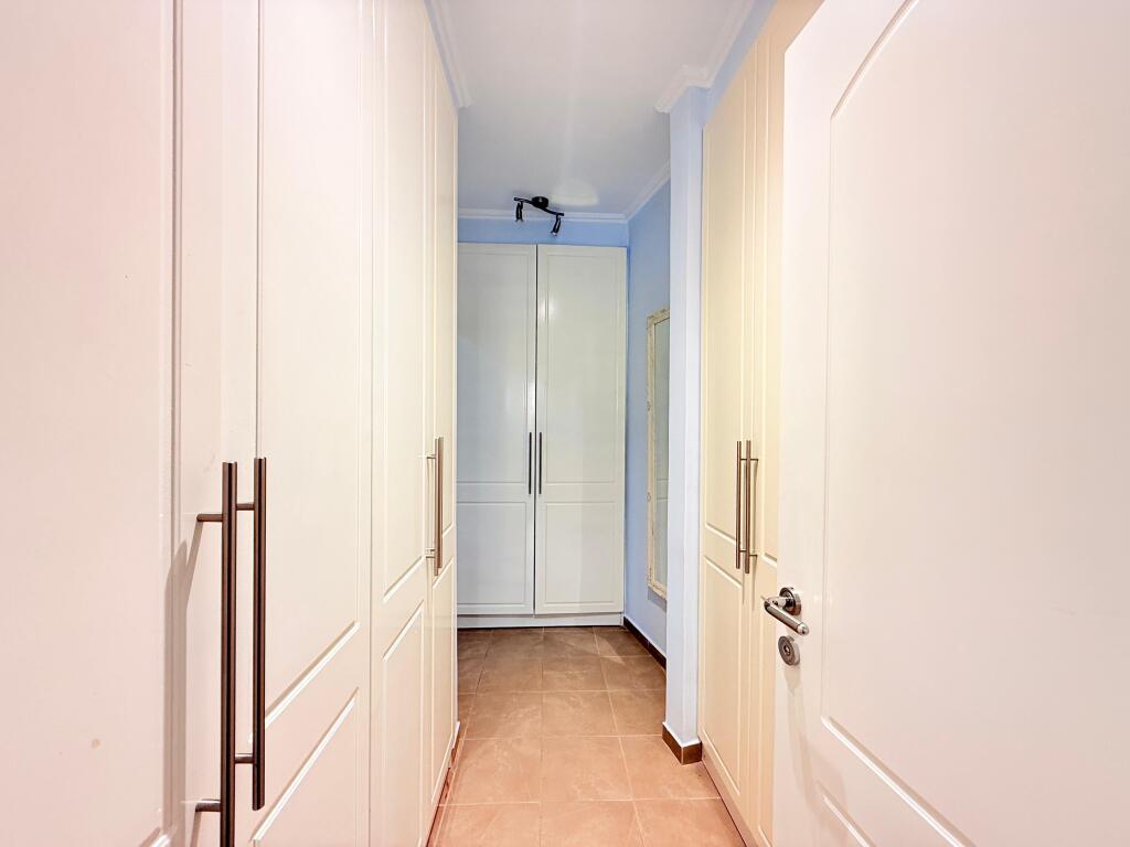 Apartament 3+1+2, Liqeni i Thate!
