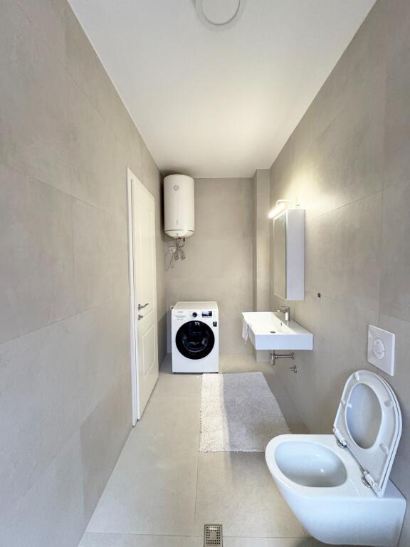 Shitet apartament 1+1+parkim