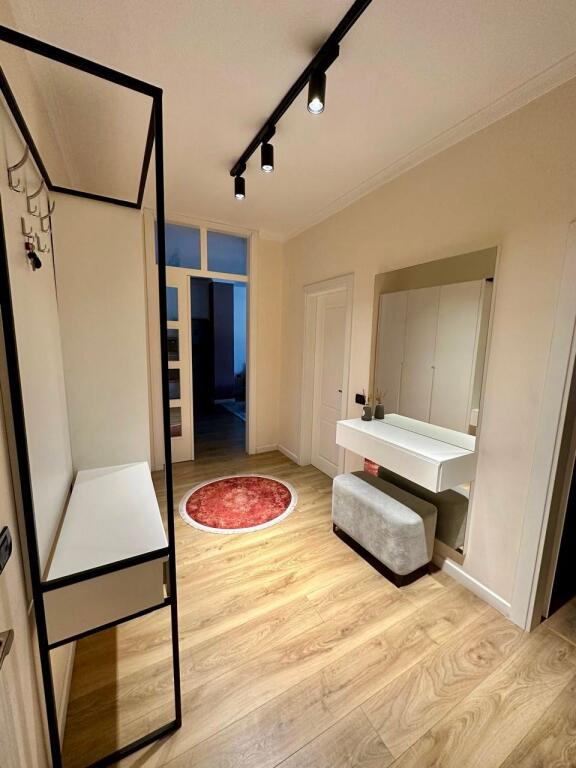 ME QERA APARTAMENT 2+1 SHKOZE