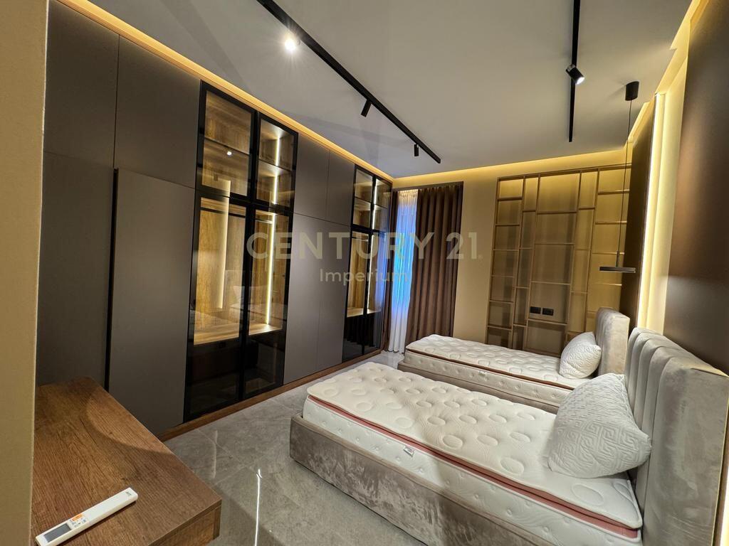 Apartament luksoz 3+1+4+2 Poste Parkimi me qira tek Rezidenca Secret Garden